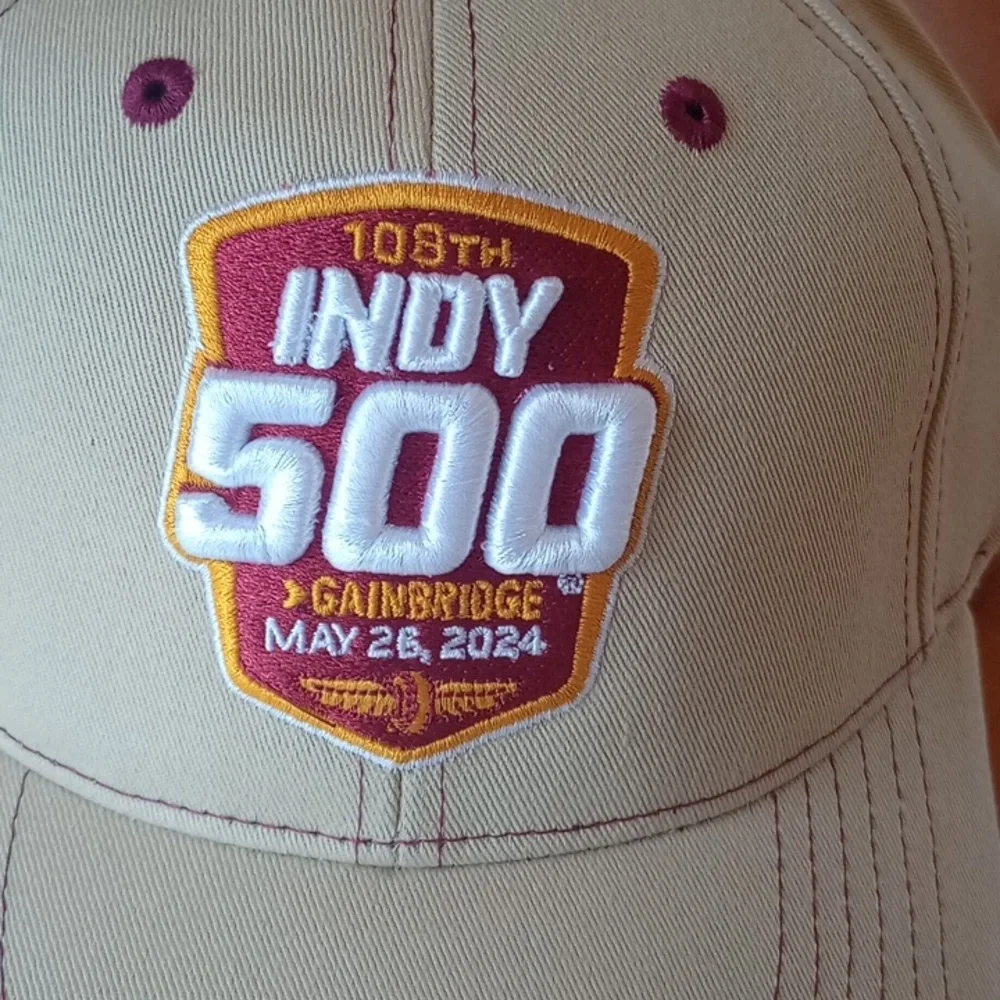 New Indy 500 108th Gainbridge 100% Cotton Trucker Cap Contrast Maroon & Stone - Picture 2 of 5